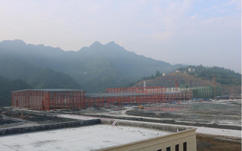 建设中的重庆三磊玻纤项目施工照片